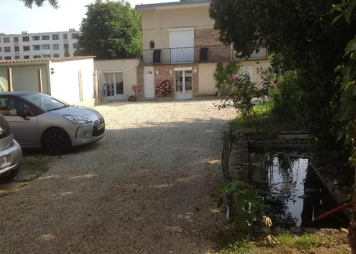 Studio Fond De Jardin