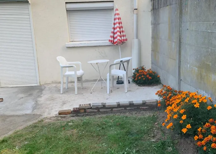 Studio Fond De Jardin